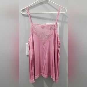 NWOT POL lace tank. Large